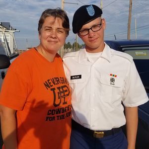 Meet your Posher, Hope